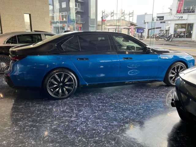 Bmw BMW i7 M70　xDrive photo 4