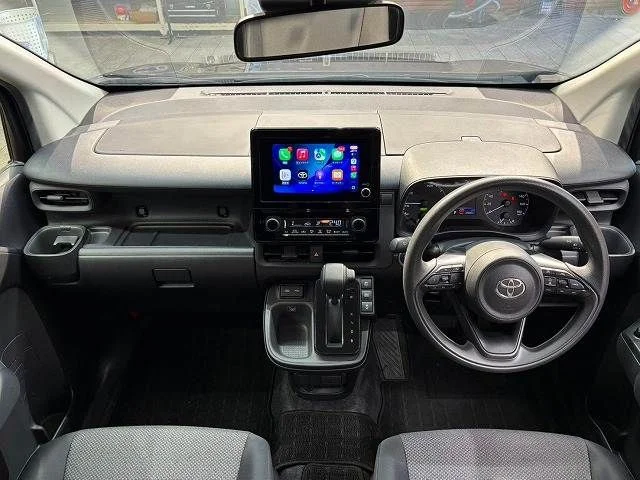Toyota SIENTA HYBRID G photo 2