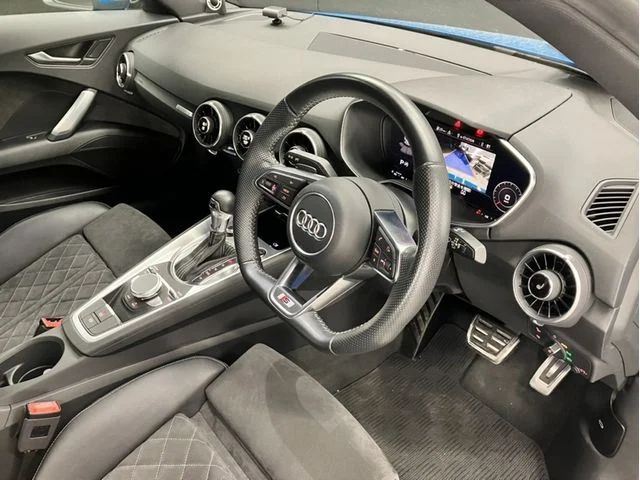 Audi AUDI TT coupe 40　TFSI photo 2