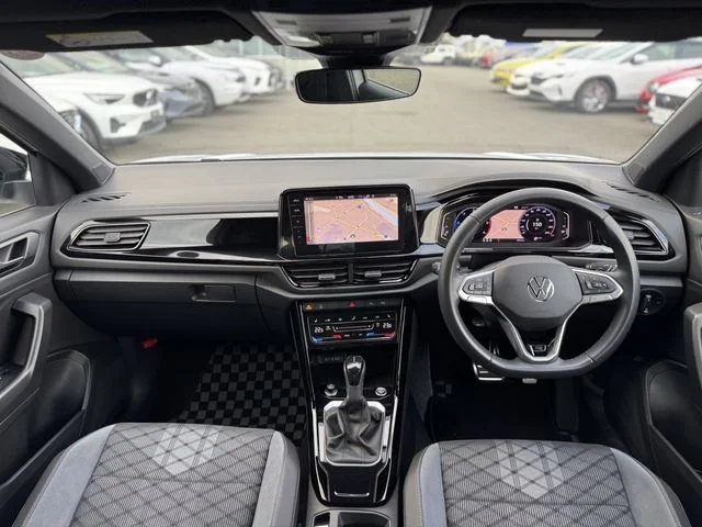 Volkswagen VOLKSWAGEN T-Roc TDI　Rライン　ブラックスタイル photo 2