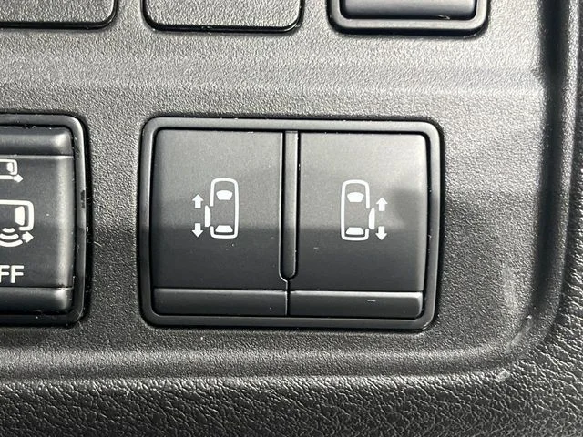 Nissan SERENA WG e−POWER　ハイウェイスター　V photo 4