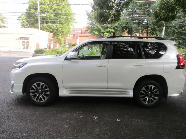 Toyota LANDCRUISER PRADO TX　Lパッケージ photo 3