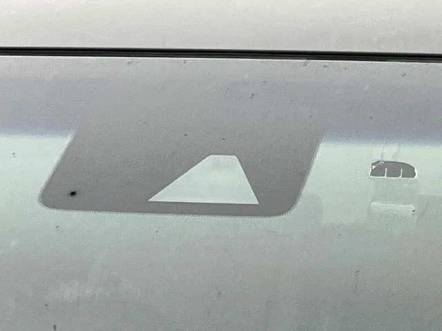 Nissan ELGRAND 250ハイウェイスターS photo 3