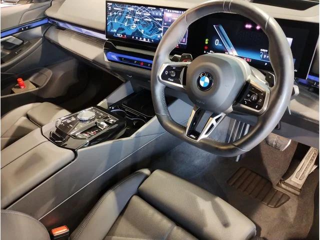 Bmw BMW 5series sedan 523d　xDrive　Mスポーツ photo 2