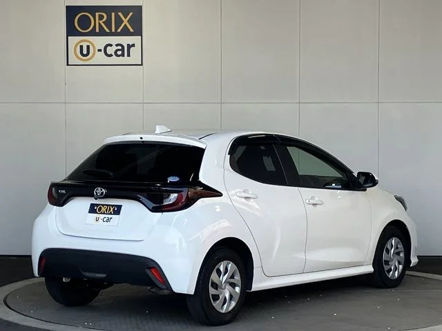 Toyota YARIS X photo 3