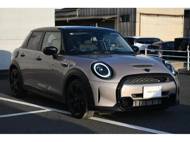 Bmw MINI COOPER S 5DOOR プレミアムプラスライン photo 2