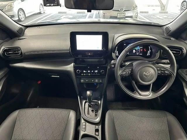 Toyota YARIS CROSS Z photo 2