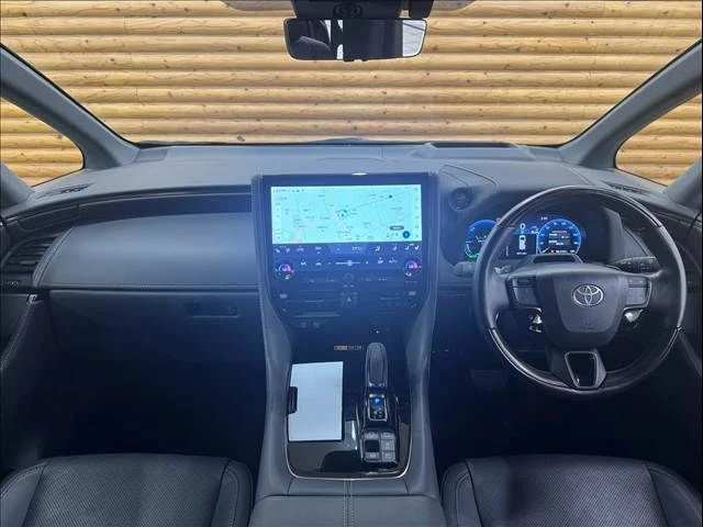 Toyota VELLFIRE HYBRID Z　プレミア photo 2