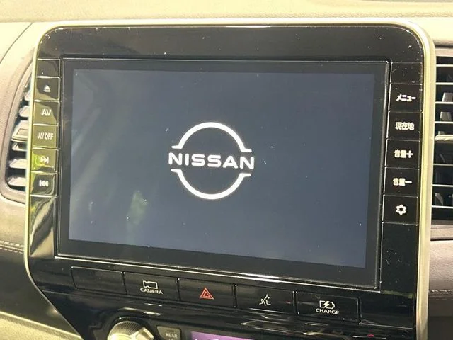 Nissan SERENA WG e−POWER　ハイウェイスター　V photo 3