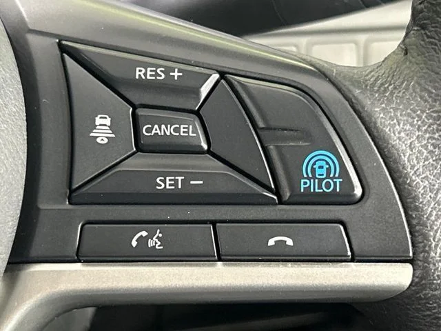 Nissan SERENA WG e−POWER　ハイウェイスター　V photo 4
