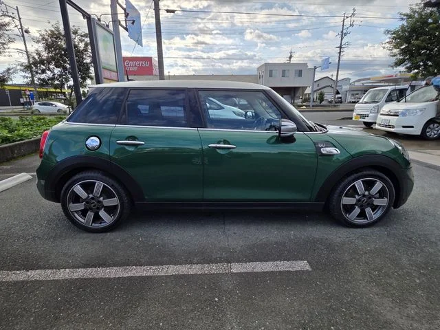 Bmw MINI COOPER S 5DOOR 60イヤーズ　エディション photo 4