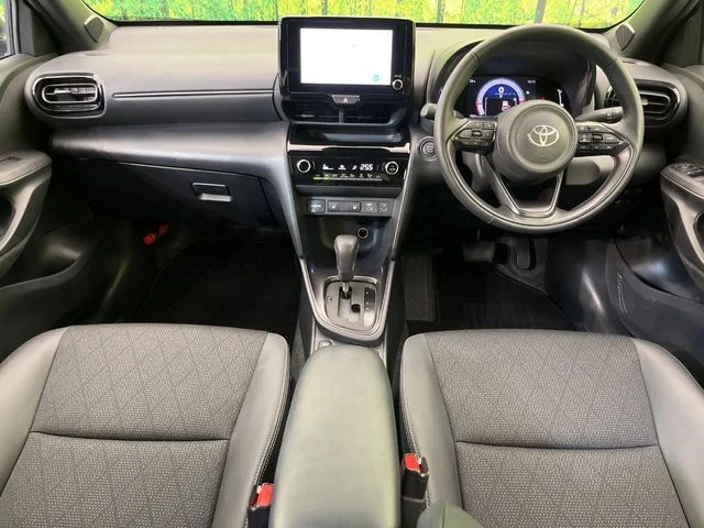 Toyota YARIS CROSS Z photo 2