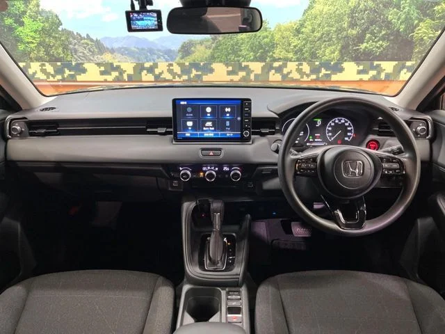 Honda VEZEL e:HEV X photo 2