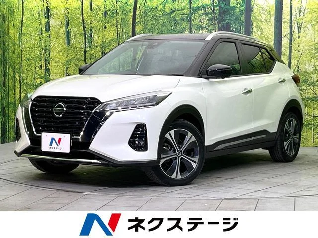 Nissan KICKS X　FOUR 2024