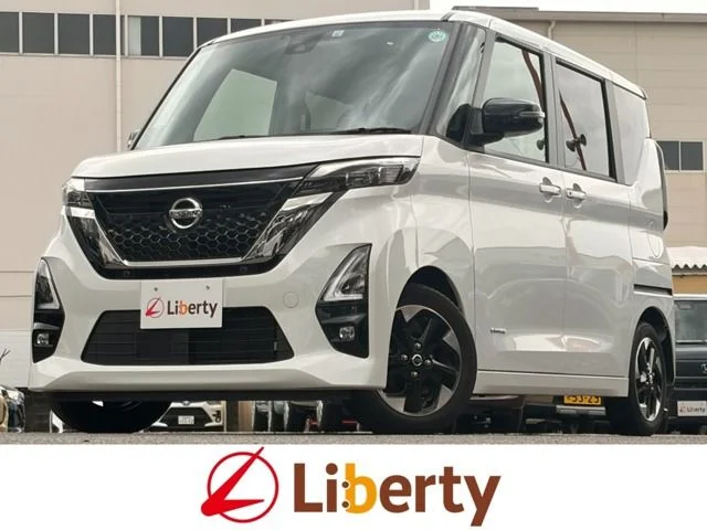 Nissan ROOX ハイウェイスターX　アーバンクロム 2021