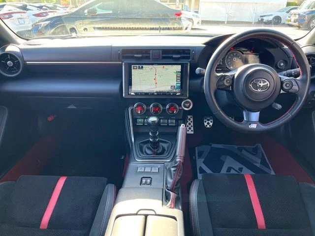 Toyota GR86 RZ photo 2