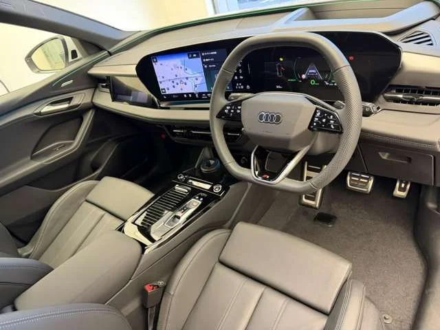 Audi AUDI Q6 e-tron アドバンスド　Sライン photo 2