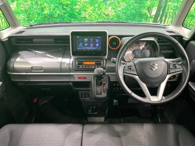 Suzuki Spacia GEAR ハイブリッドXZ photo 2