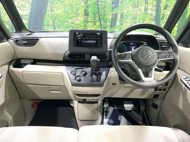 Mitsubishi eK SPACE M photo 2