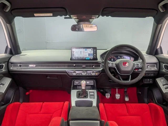 Honda CIVIC hatchback タイプR photo 3
