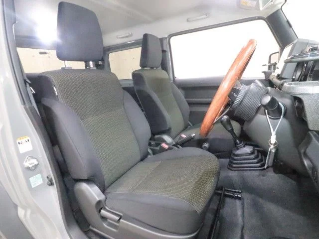 Suzuki JIMNY SIERRA JC photo 4
