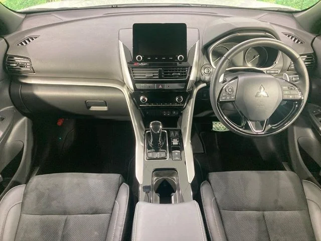 Mitsubishi ECLIPSE CROSS PHEV P photo 2