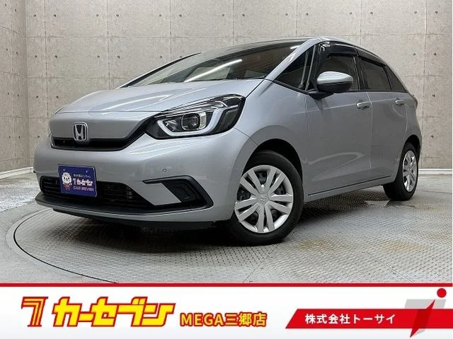 Honda FIT e:HEV ベーシック 2021