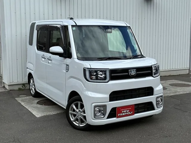 Daihatsu WAKE 4WD L　VS　SA　3 2022