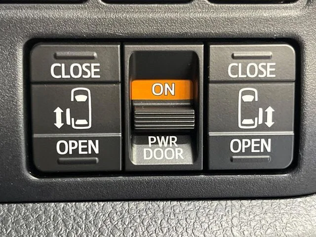 Toyota VOXY ZS　煌2 photo 3