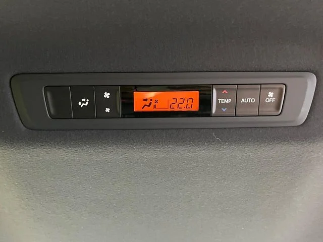 Toyota VOXY ZS　煌2 photo 4
