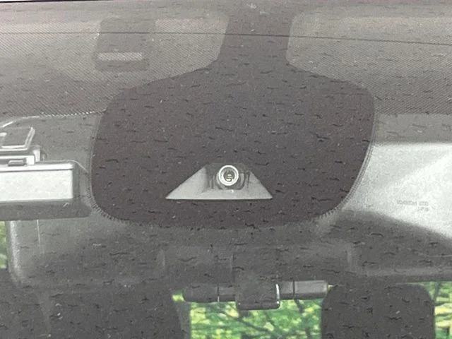 Nissan SERENA WG e−POWER　ハイウェイスター　V photo 3