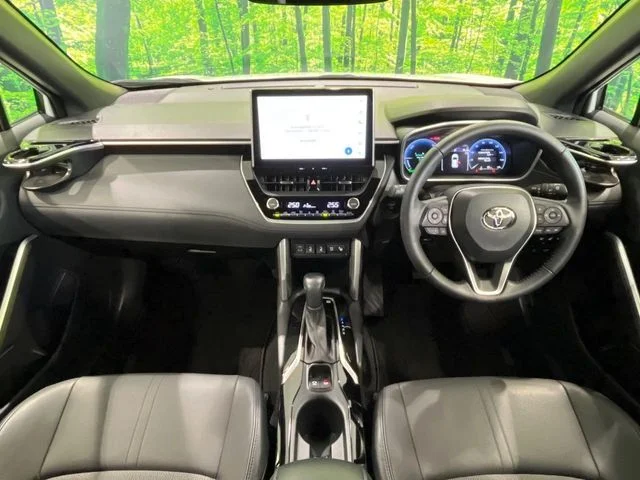 Toyota COROLLA CROSS HYBRID Z photo 2
