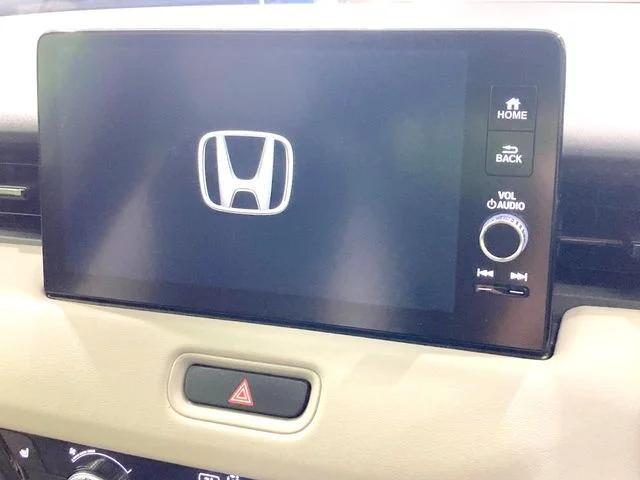 Honda VEZEL e:HEV プレイ photo 4