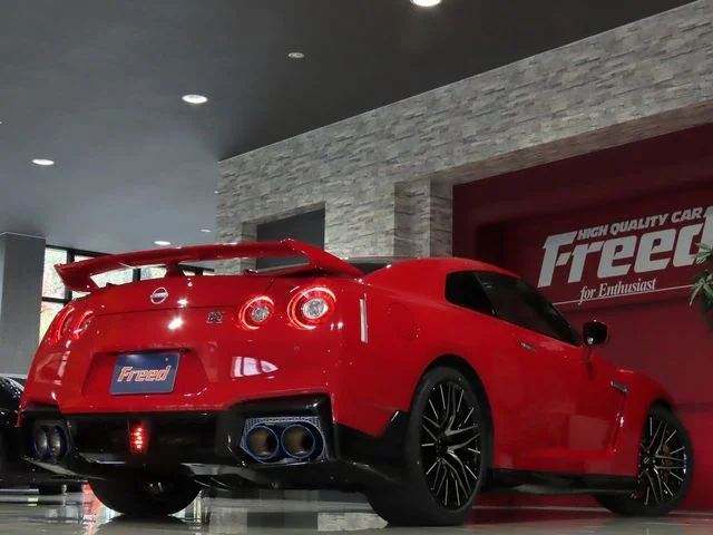 Nissan GT-R ブラックエディション photo 3