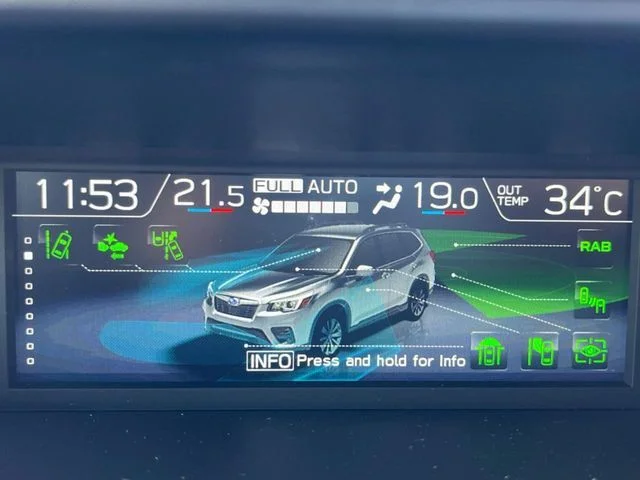 Subaru FORESTER アドバンス photo 3