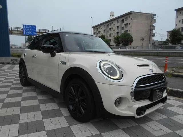 Bmw MINI COOPER SD ベースグレード photo 3