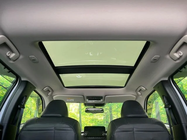Mitsubishi OUTLANDER PHEV G photo 3