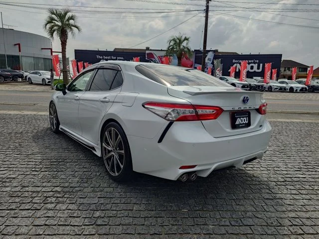 Toyota CAMRY HYBRID WS photo 3