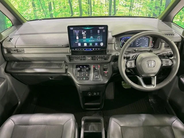 Honda STEPWAGON e:HEV SPADA ベースグレード photo 2