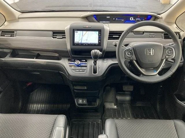 Honda FREED plus G　ホンダセンシング photo 2