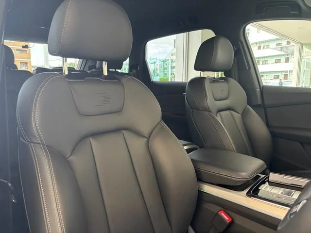 Audi AUDI Q7 50　TDI　クワトロ　Sライン photo 4