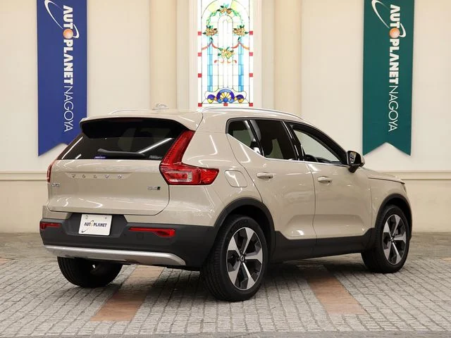 Volvo VOLVO XC40 B4 photo 3