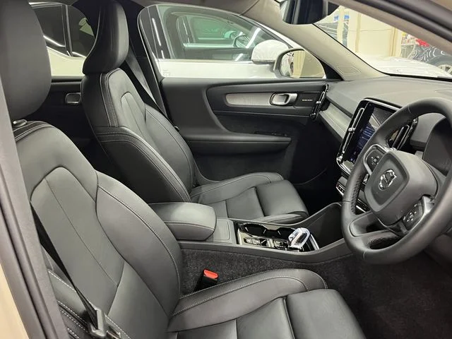 Volvo VOLVO XC40 B4 photo 4
