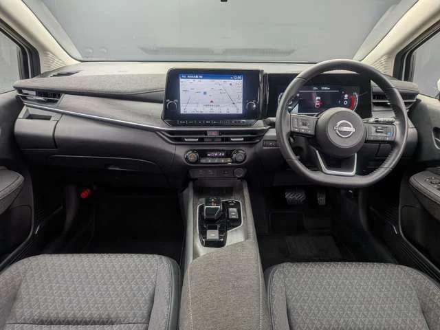 Nissan AURA G photo 3