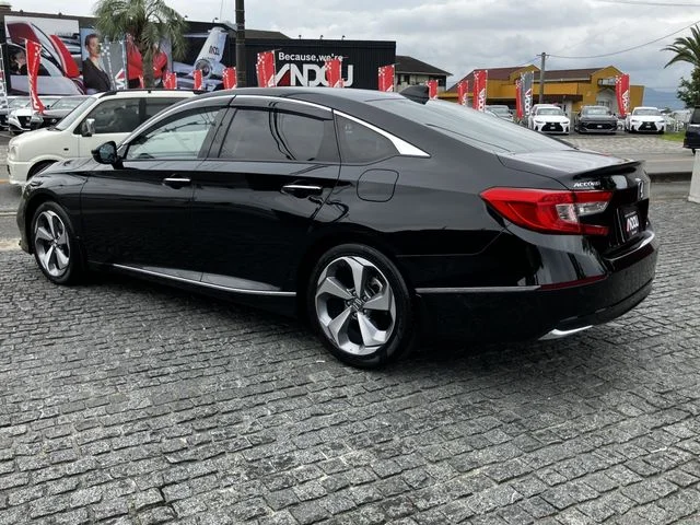 Honda ACCORD HYBRID EX photo 4