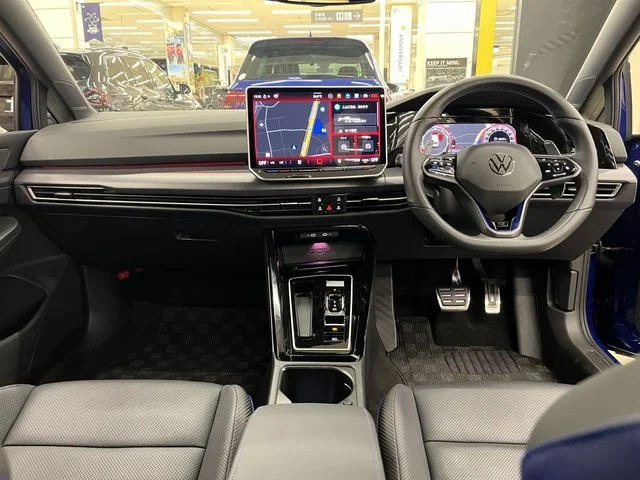 Volkswagen VOLKSWAGEN GOLF R アドバンス photo 2