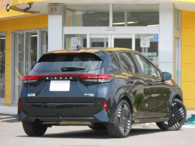 Nissan AURA G　FOUR　レザーエディション photo 2