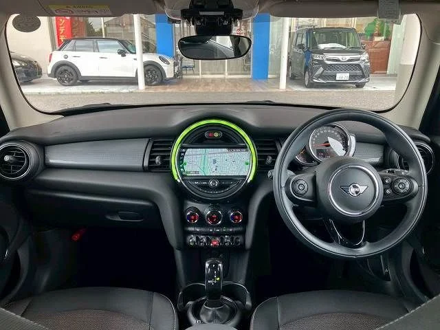 Bmw MINI COOPER 5DOOR ベースグレード photo 3