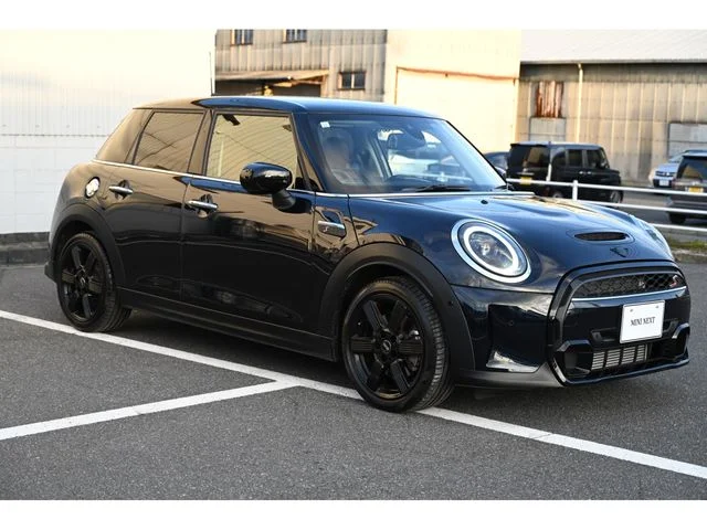 Bmw MINI COOPER S 5DOOR ベースグレード photo 3
