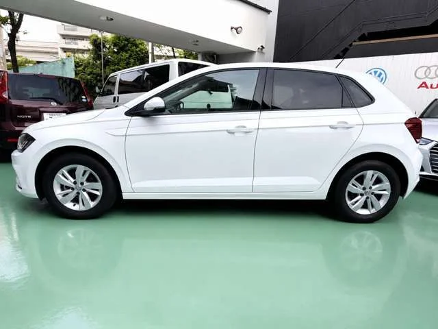 Volkswagen VOLKSWAGEN POLO TSI　コンフォートライン　リミテッド photo 2
